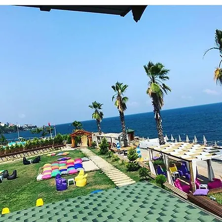 Aydemir Marbella Beach *